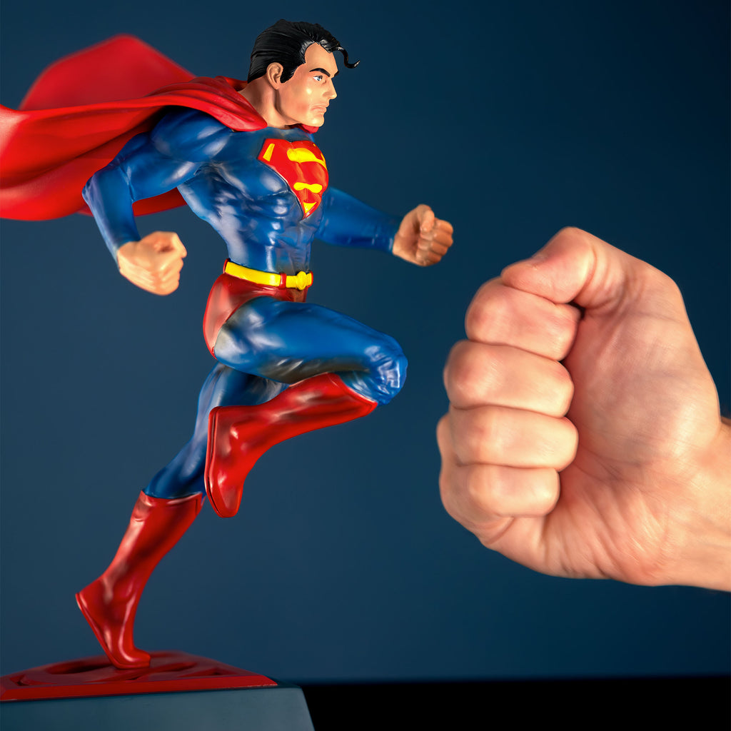 Image produit Statue de Superman en bande dessinée