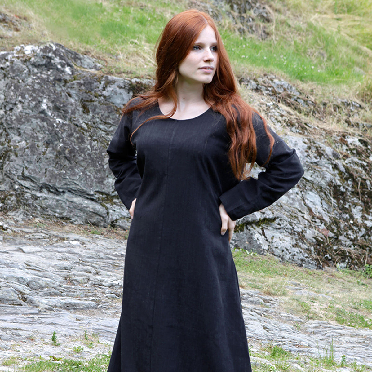 Image produit Sous-robe médiévale Freya noire