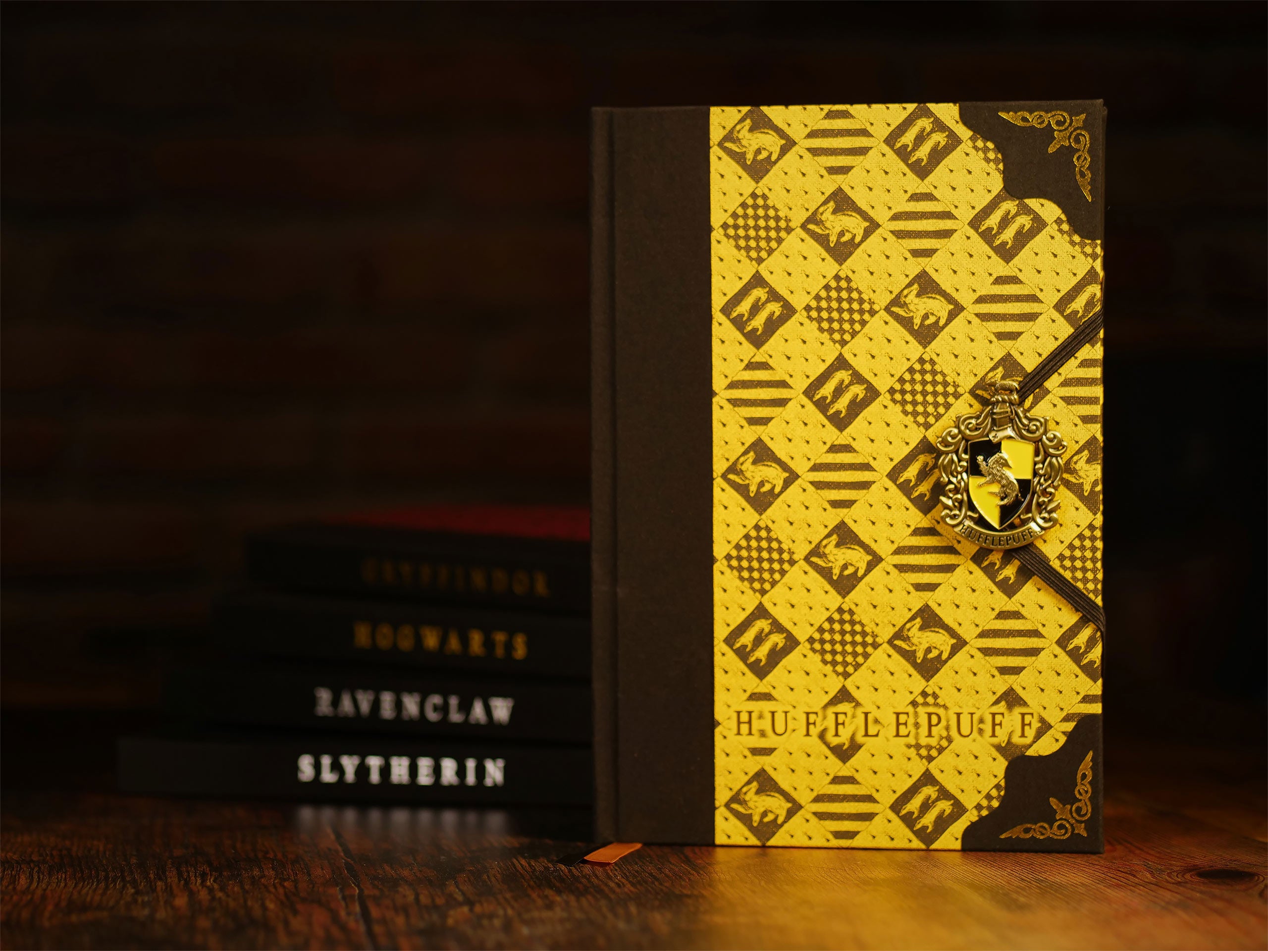 Image produit Harry Potter - Hufflepuff Blason Deluxe Carnet de notes