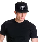 Immagine del prodotto Witcher - Cappellino Snapback con Medaglione del Lupo nero