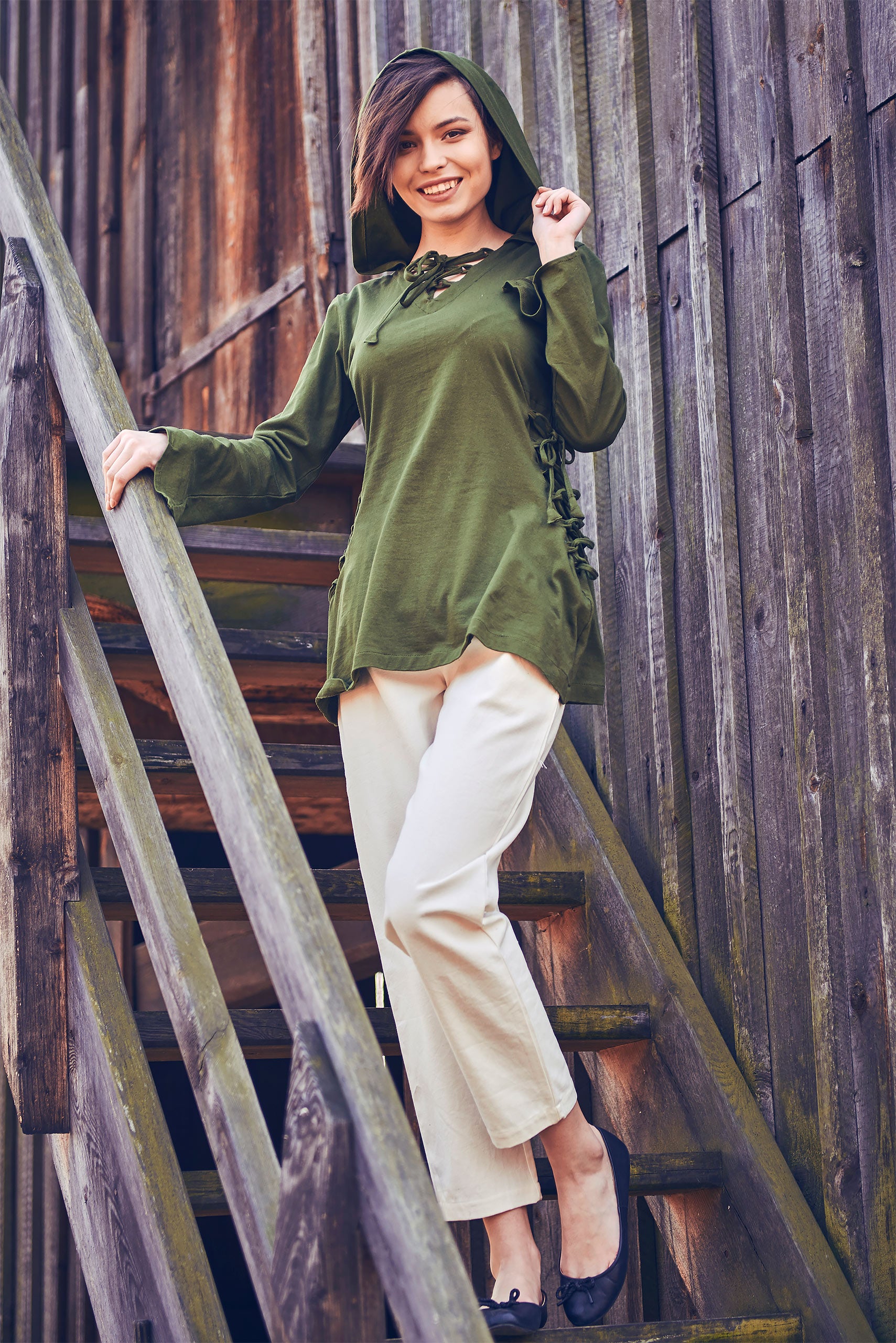 Image produit Blouse Médiévale Lea avec Capuche Verte