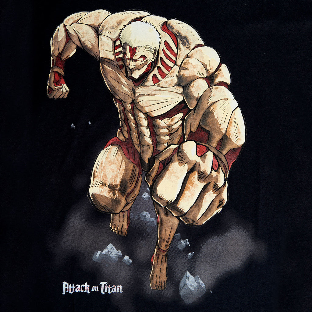 Produktbild Attack on Titan - Armored Titan T-Shirt schwarz