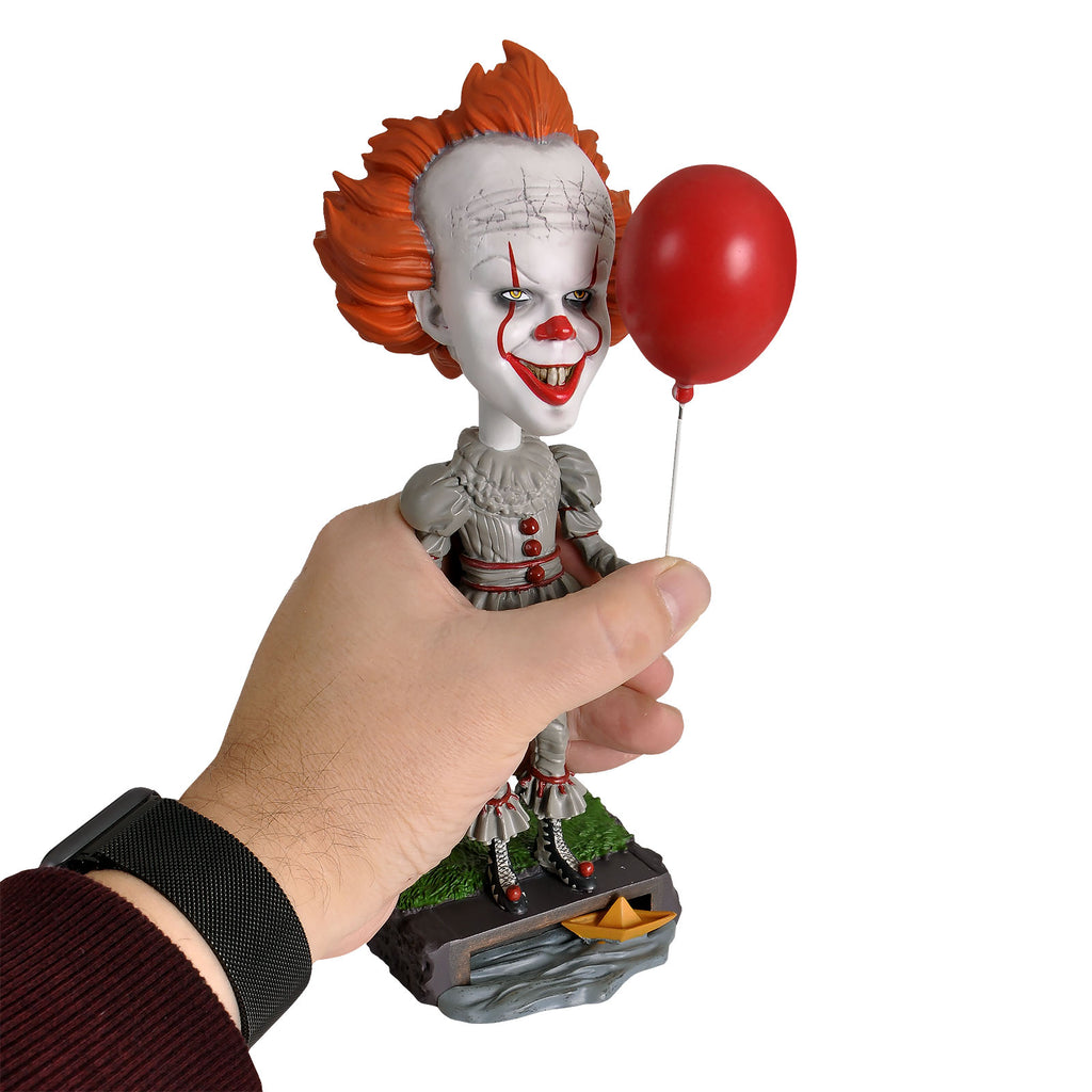 Immagine del prodotto Stephen Kings IT - Pennywise Head Knockers Figura a testa oscillante