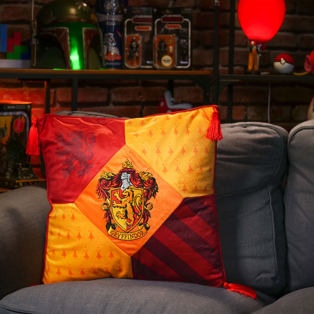 Immagine del prodotto Harry Potter - Cuscino Grifondoro con nappine deluxe