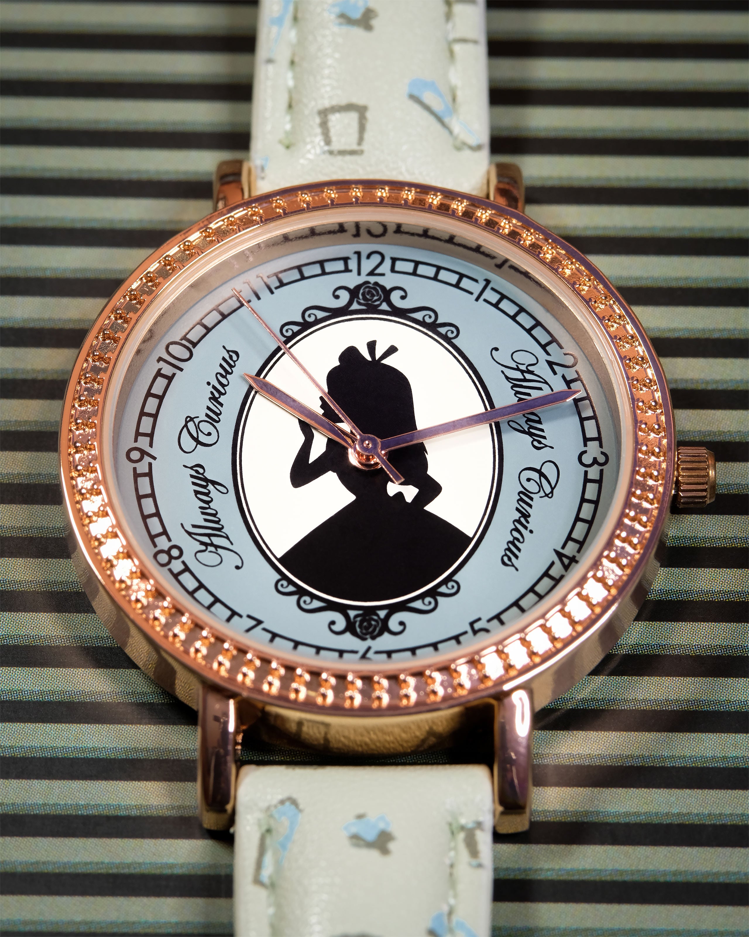Image produit Alice au Pays des Merveilles - Montre Always Curious