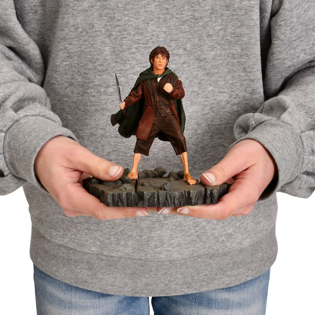 Produktbild Der Herr der Ringe - Frodo BDS Art Scale Deluxe Statue 14 cm