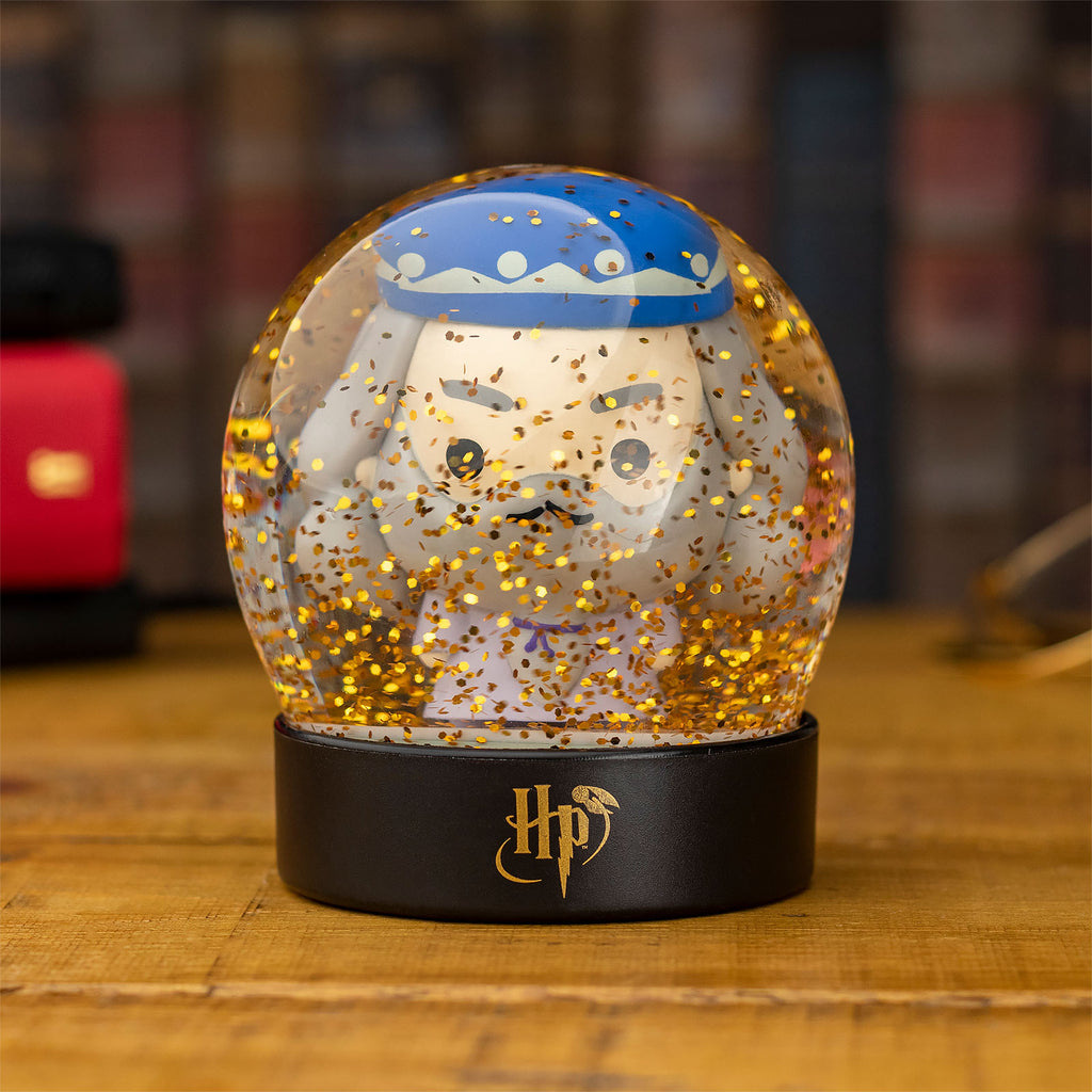 Image produit Harry Potter - Boule à neige Chibi Dumbledore avec paillettes