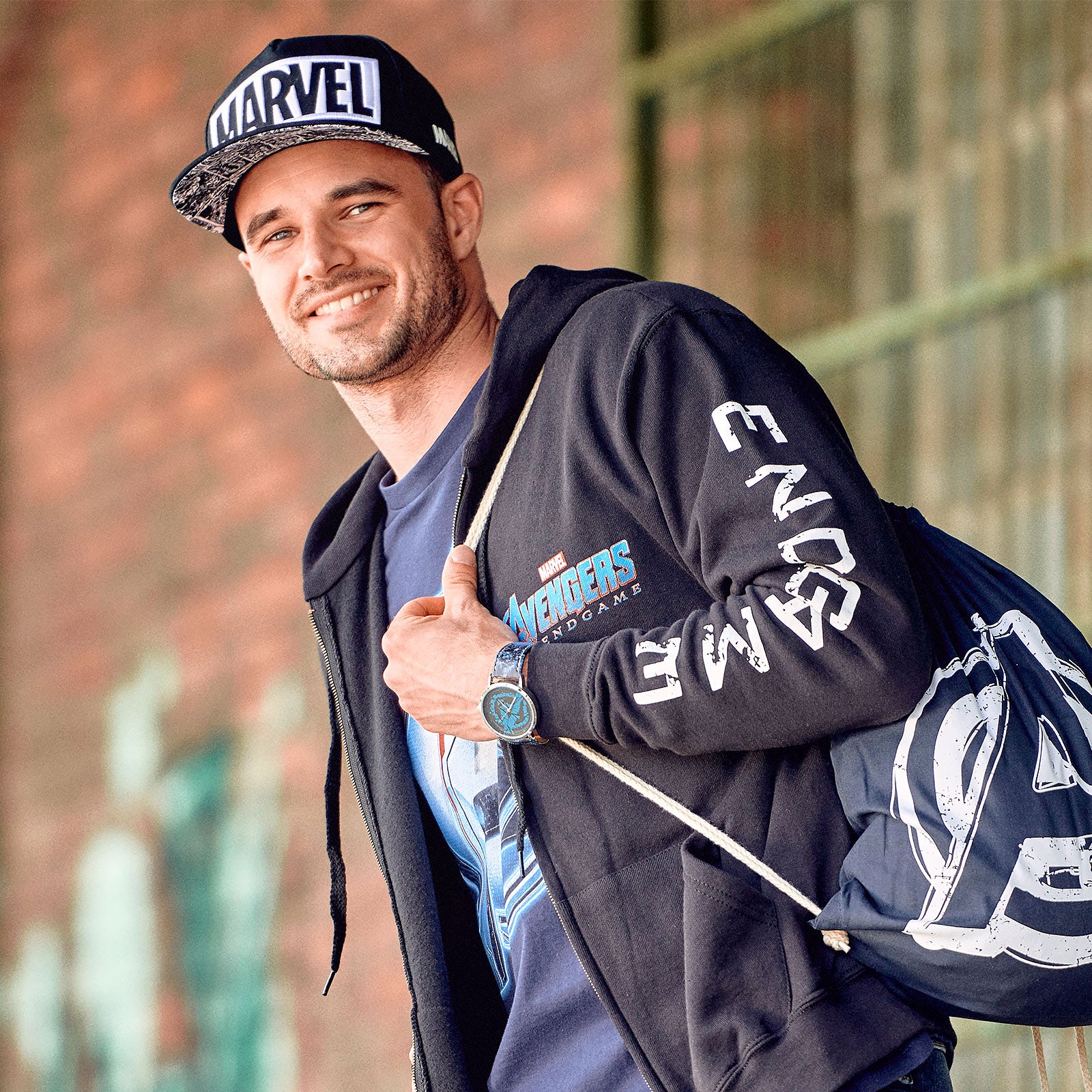 Image produit Marvel - Casquette Snapback Logo noir