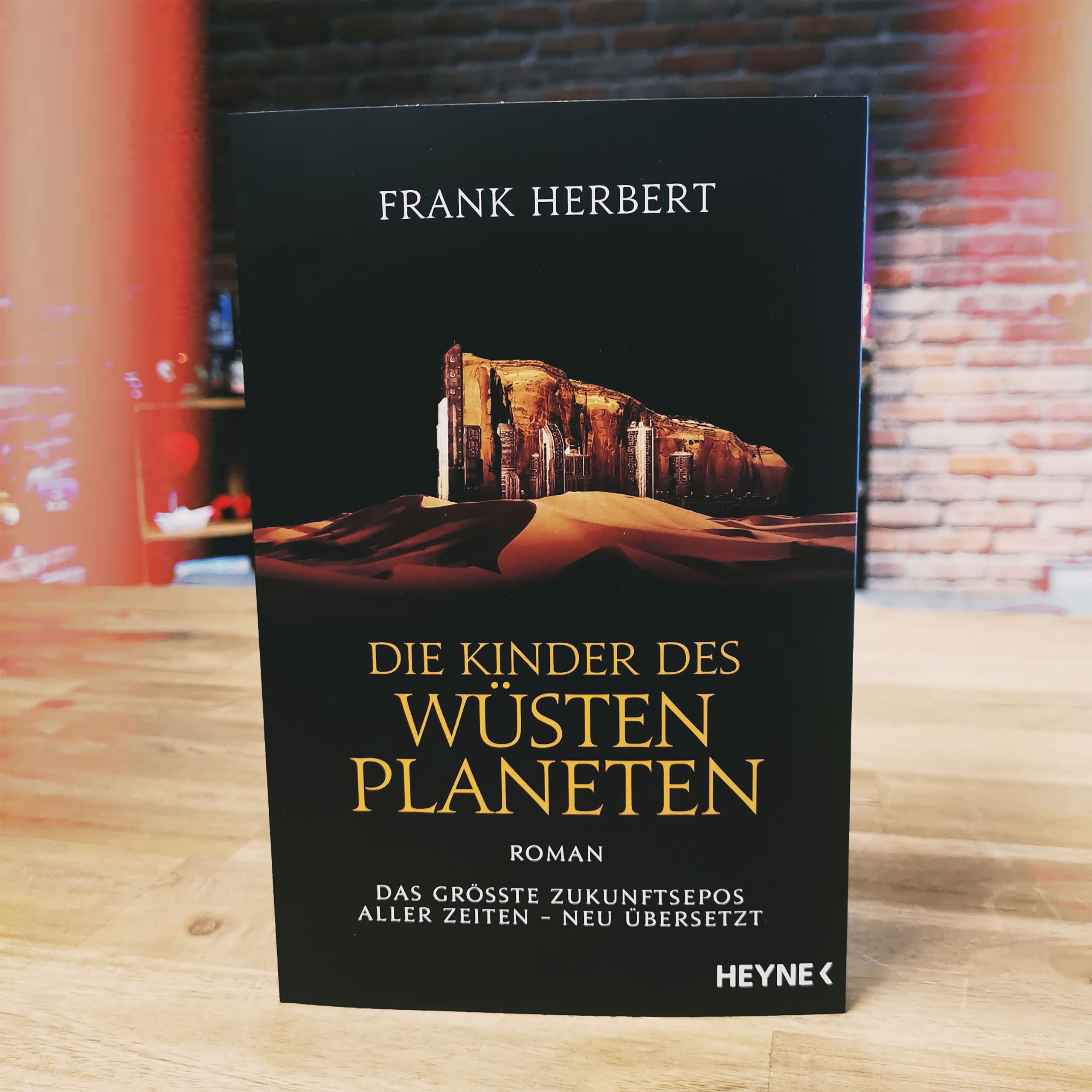 Product image The Children of the Desert Planet - Novel