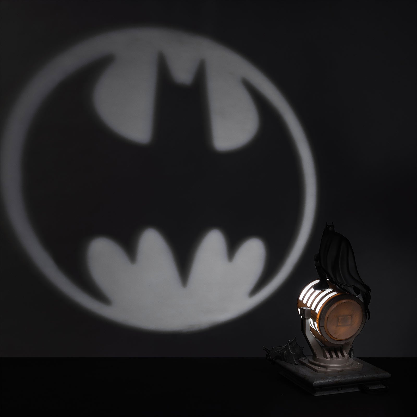 Immagine del prodotto Batman - Lampada da tavolo con logo e proiezione