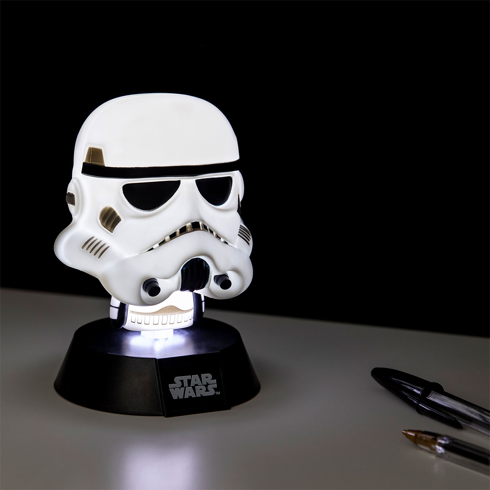Produktbild Star Wars - Stormtrooper Icons 3D Tischlampe