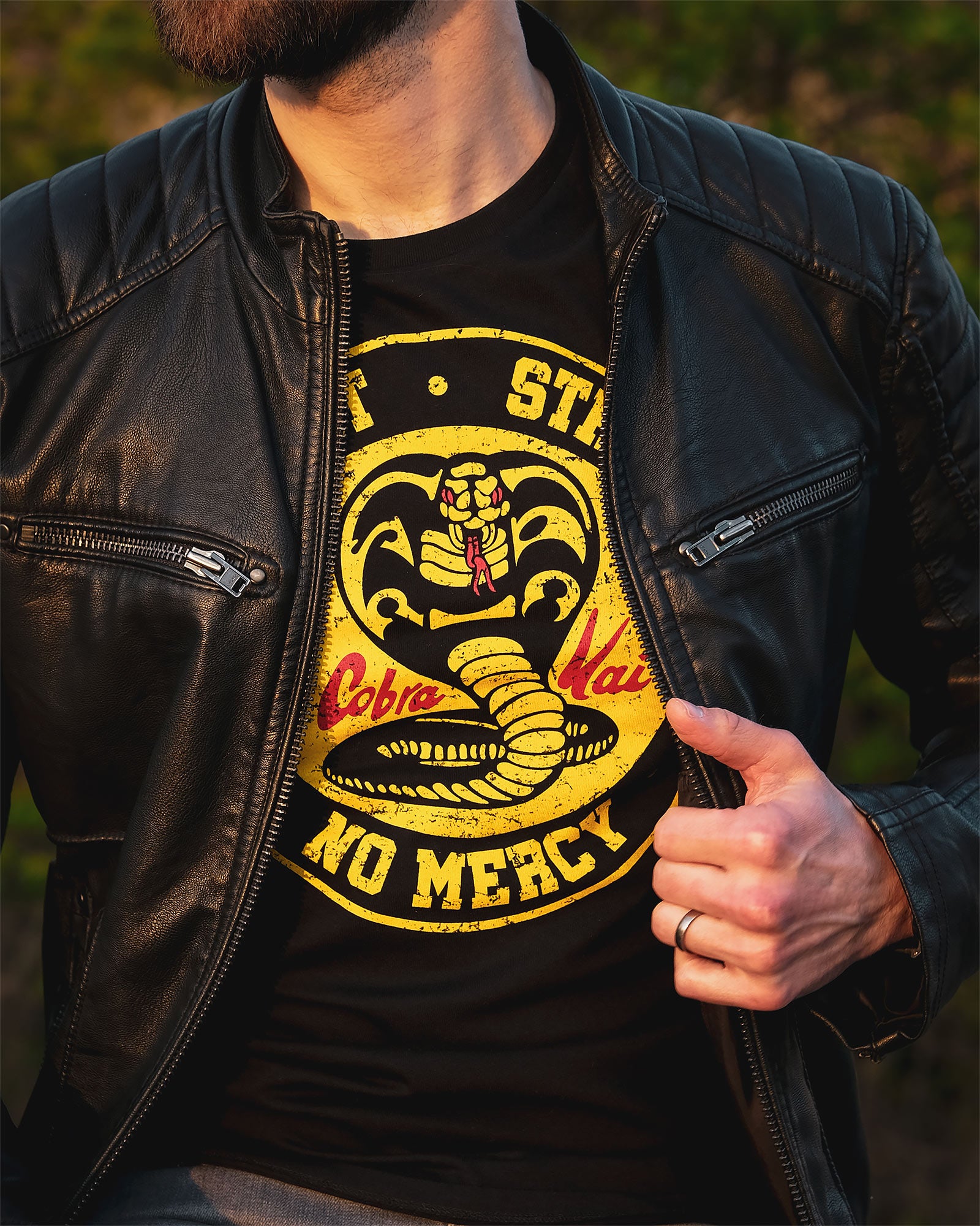 Image produit T-shirt Cobra Kai Logo pour les fans de Karate Kid noir