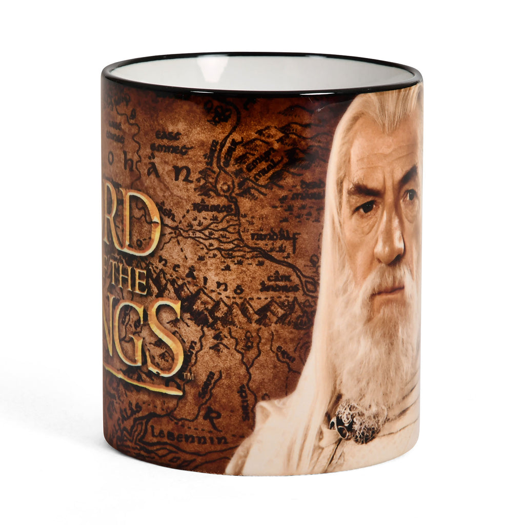 Produktbild Elbenwald Herr der Ringe Tasse 20 Jahre Jubiläums Kollektion mit Gandalf Rundumdruck und Filmlogo 320 ml Keramik