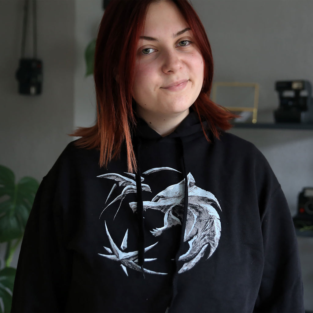 Produktbild Witcher - Wolf Emblem Hoodie schwarz