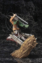 Image produit Attack on Titan - Figurine Eren Jaeger 26cm