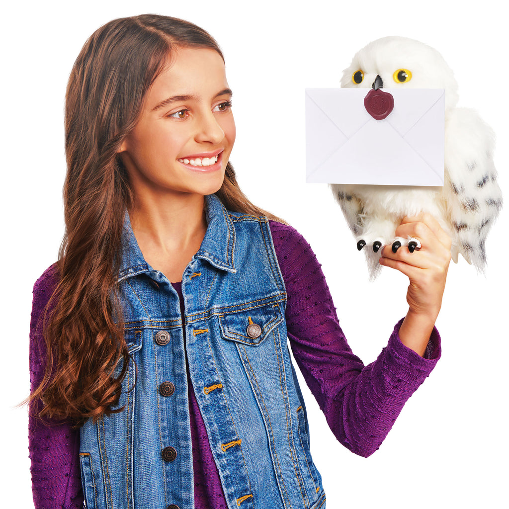 Image produit Harry Potter - Figurine en peluche interactive Hedwig avec son et mouvement