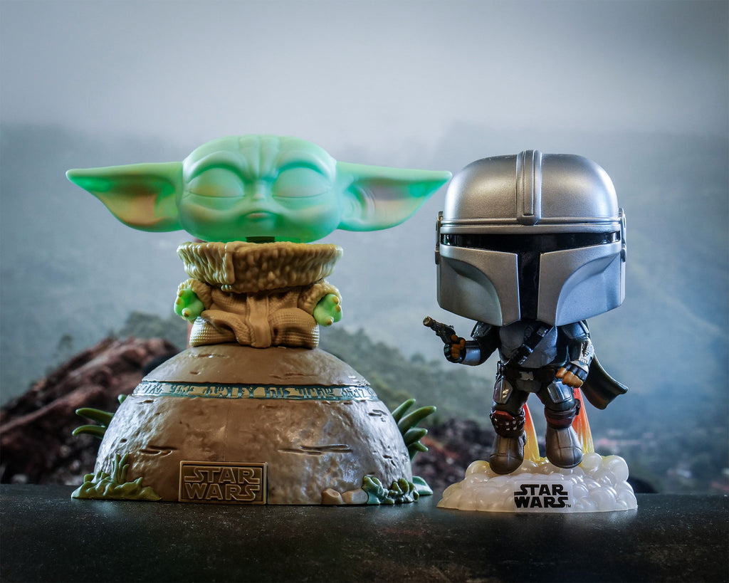 Produktbild Grogu Using the Force Funko Pop Figur mit Licht- und Soundeffekten - Star Wars The Mandalorian