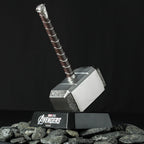 Produktbild Thor - Mjölnir Hammer Replik Marvel Museum Collection
