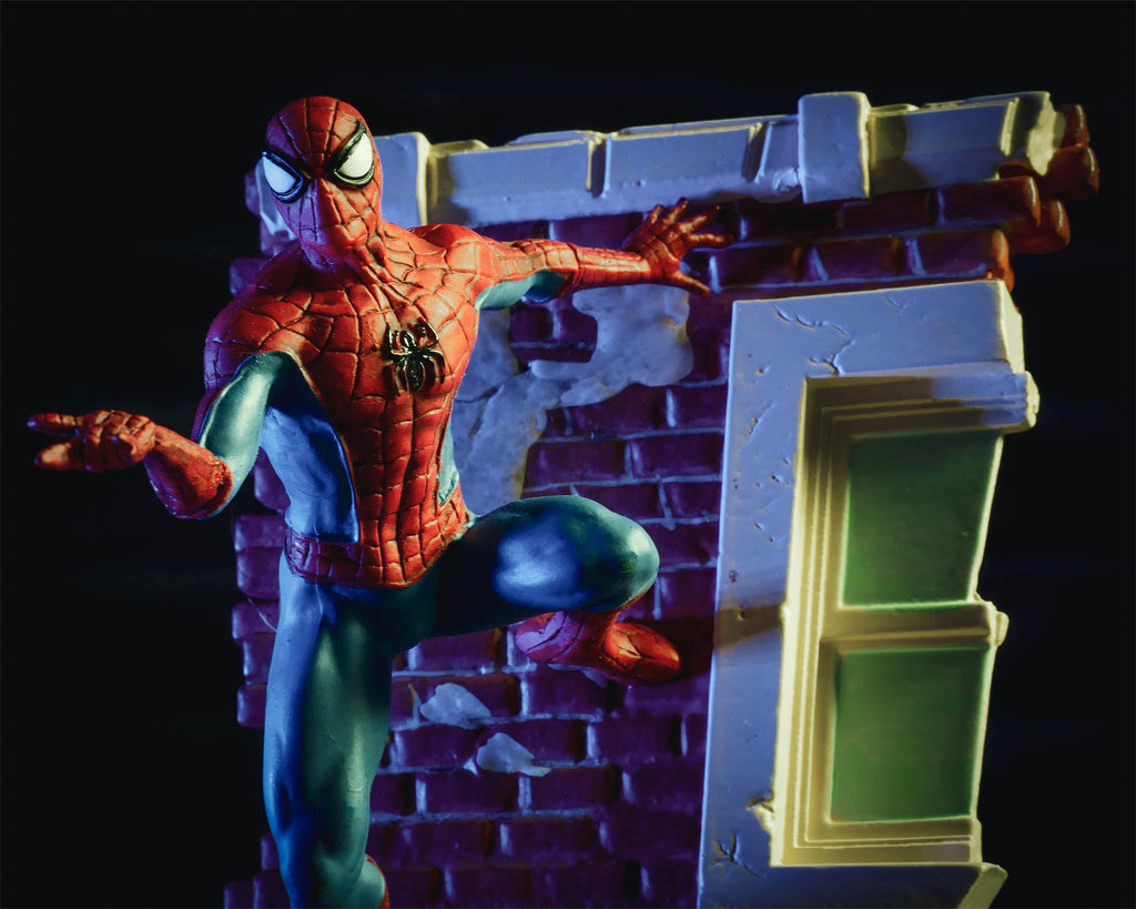 Produktbild Marvel - Spider-Man Diorama Maßstab 1:16
