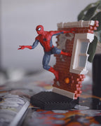 Produktbild Marvel - Spider-Man Diorama Maßstab 1:16