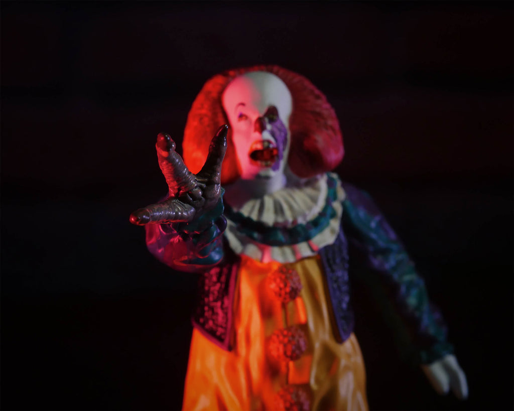 Immagine del prodotto Stephen Kings IT - Figura in metallo Pennywise 1990
