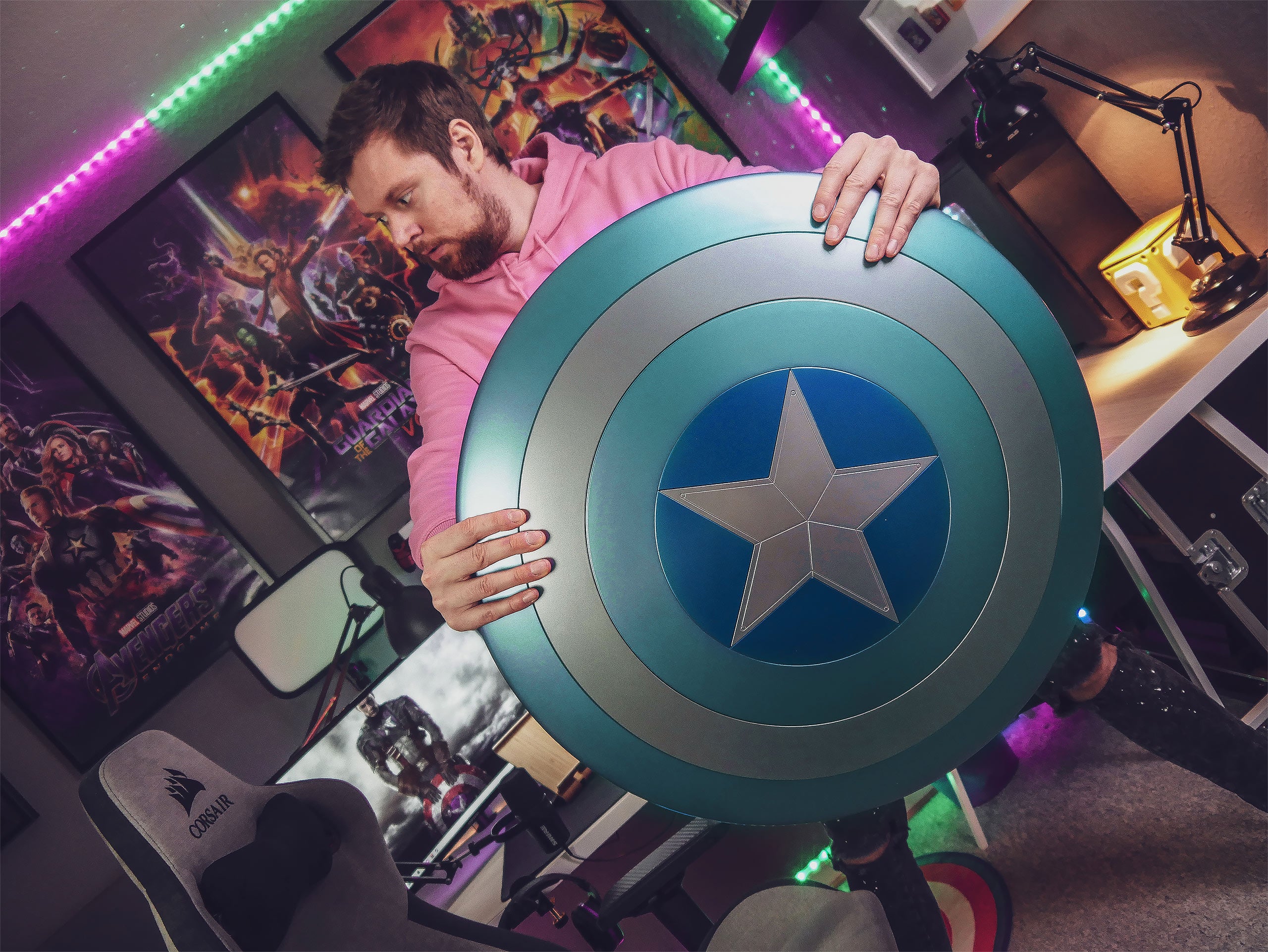 Produktbild Captain America - Stealth Schild Premium Replik