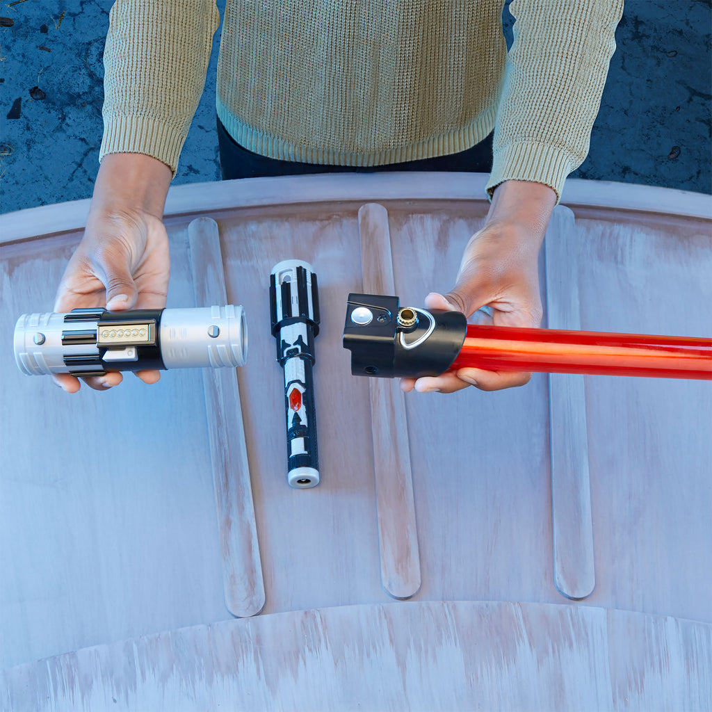 Image produit Star Wars - Sabre Laser de Forge de Darth Vader avec Effet de Lumière et de Son