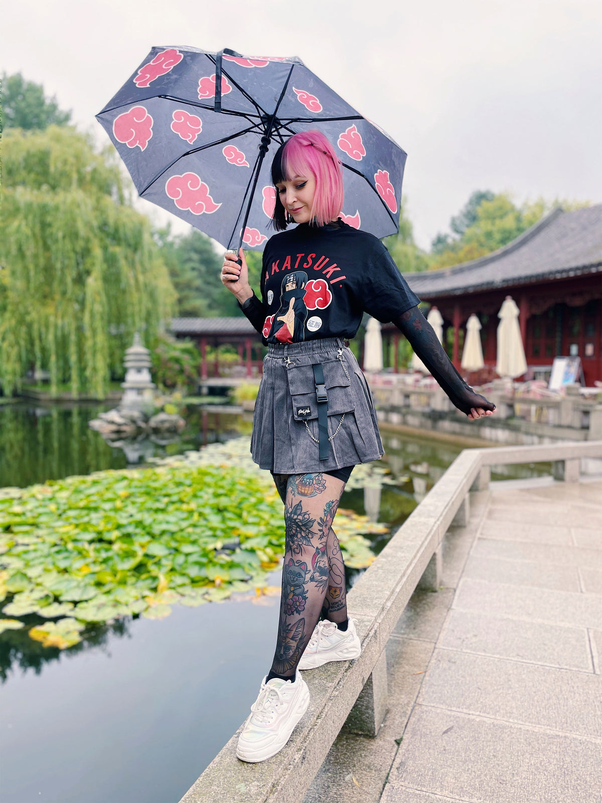 Image produit Naruto - T-shirt noir de l'organisation Akatsuki