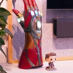 Immagine del prodotto Avengers - Guanto di Iron Man con luce e suono
