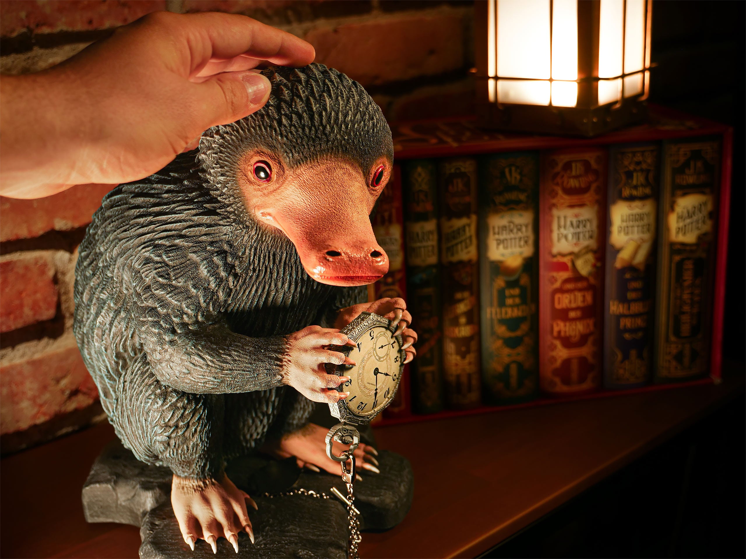 Produktbild Niffler Life-Size Statue - Phantastische Tierwesen