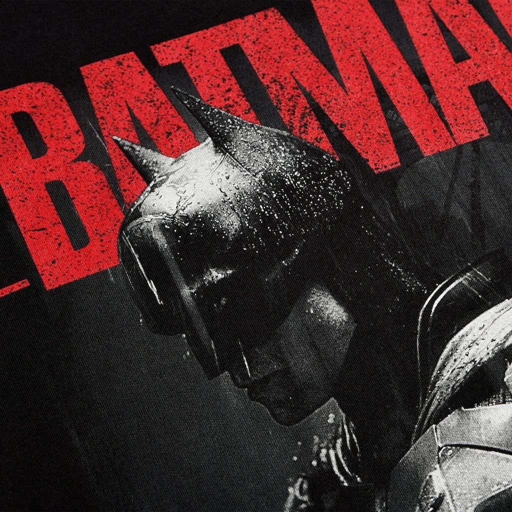 Immagine del prodotto The Batman - T-Shirt nera 'Standing In The Rain'