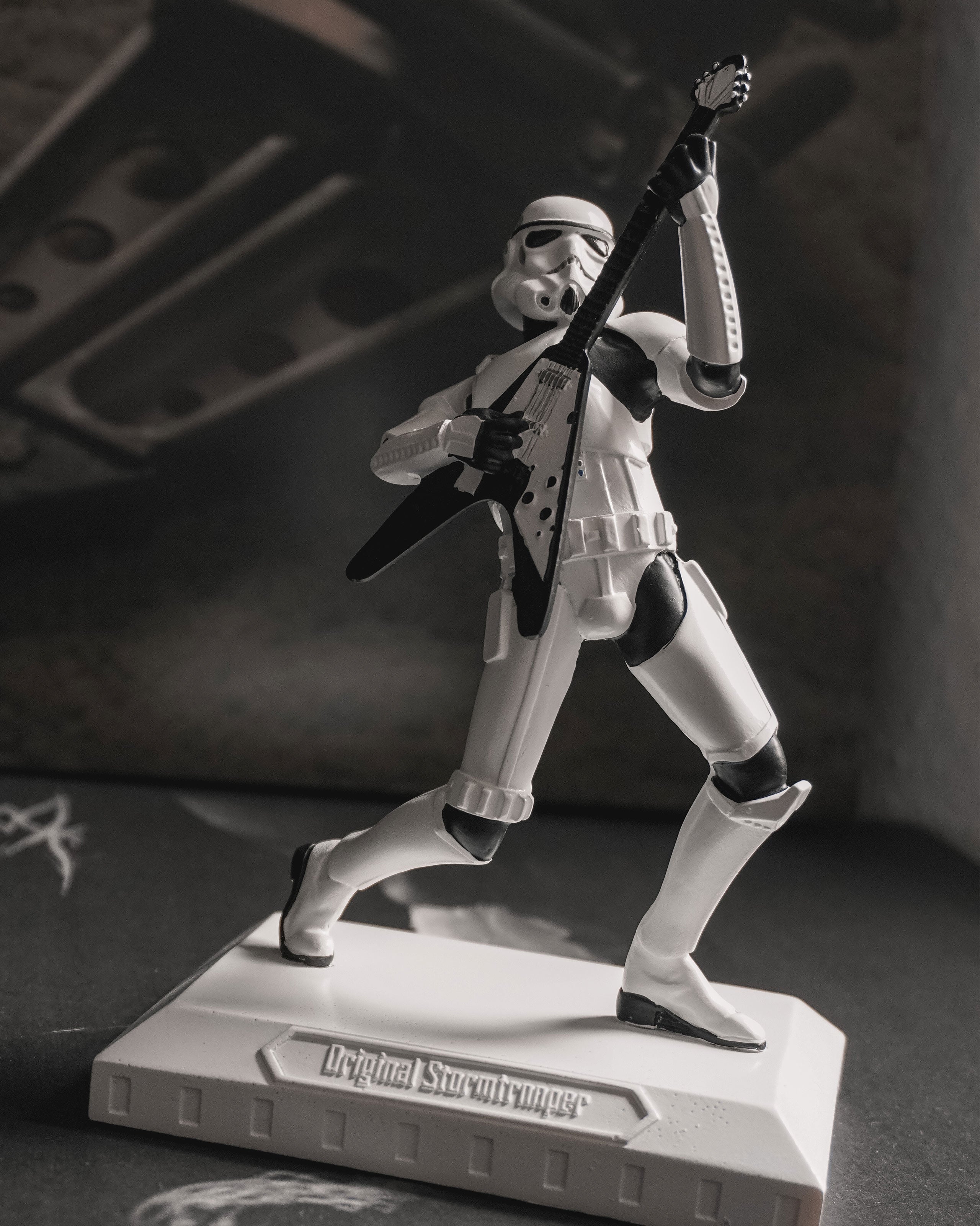 Produktbild Stormtrooper Rockstar Figur - Star Wars