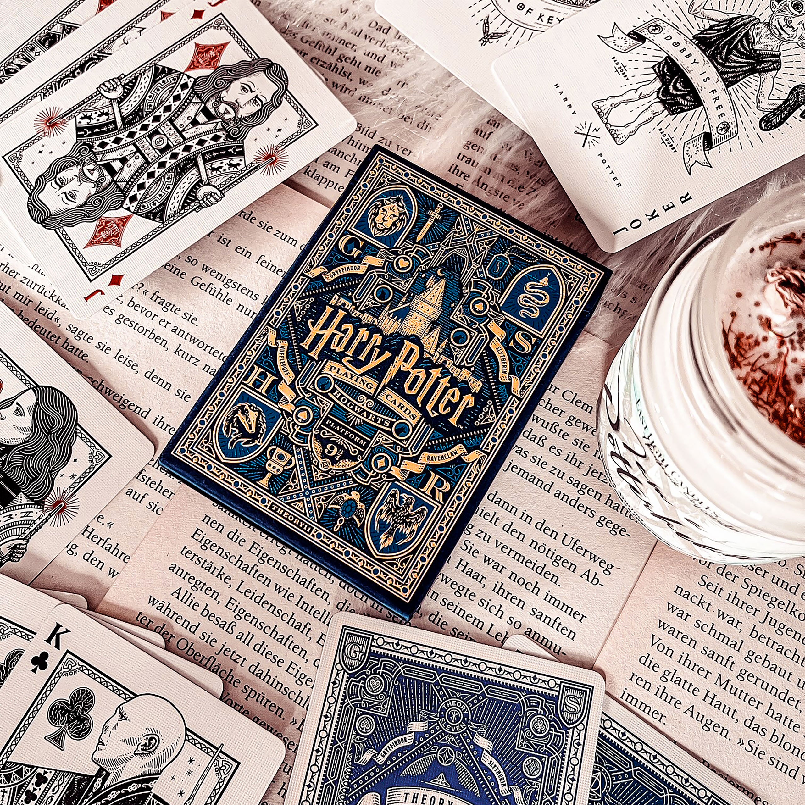 Produktbild Harry Potter - Ravenclaw Kartenspiel Deluxe Edition