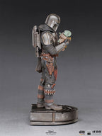 Immagine del prodotto Mando con Grogu BDS Art Scale Deluxe Statue - Star Wars The Mandalorian
