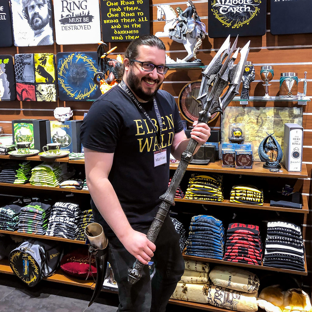 Produktbild Der Herr der Ringe - Saurons Streitkolben Replik mit Kriegsbanner