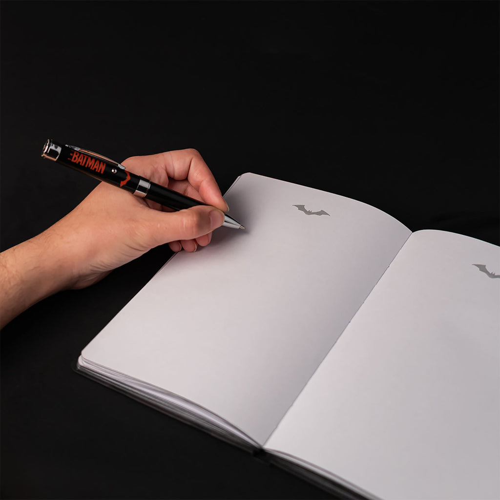 Produktbild The Batman - Logo Notizbuch A5 und Kugelschreiber mit Licht