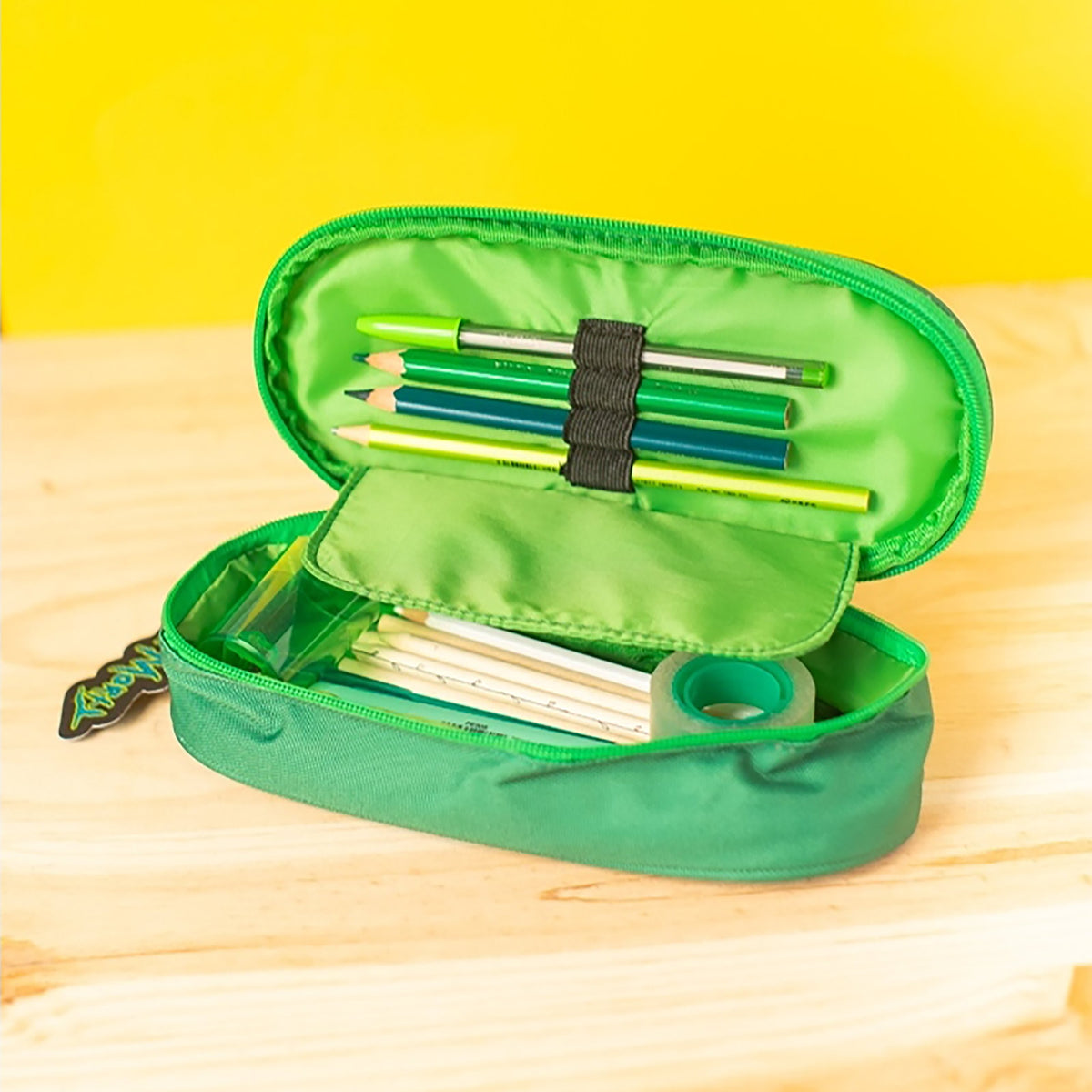 Image produit Rick and Morty - Trousse à crayons Pickle Rick