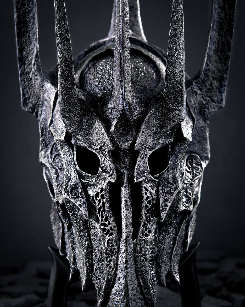 Produktbild Saurons Helm Replik - Der Herr der Ringe
