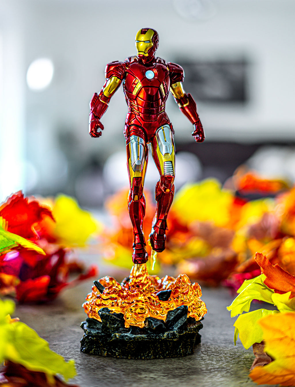 Produktbild Iron Man - The Infinity Saga BDS Art Scale Deluxe Statue mit Leuchtfunktion
