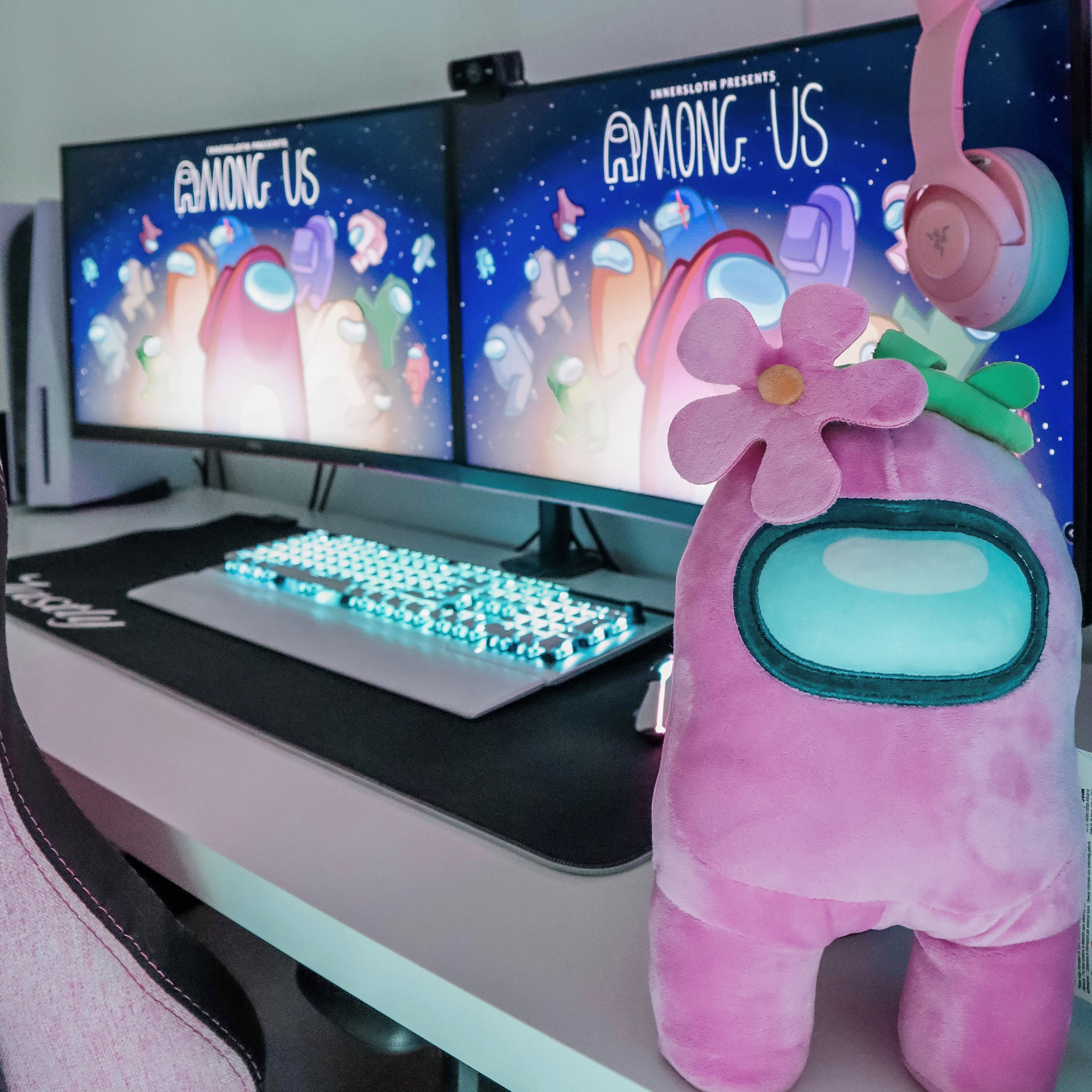 Immagine del prodotto Among Us - Figura di peluche rosa