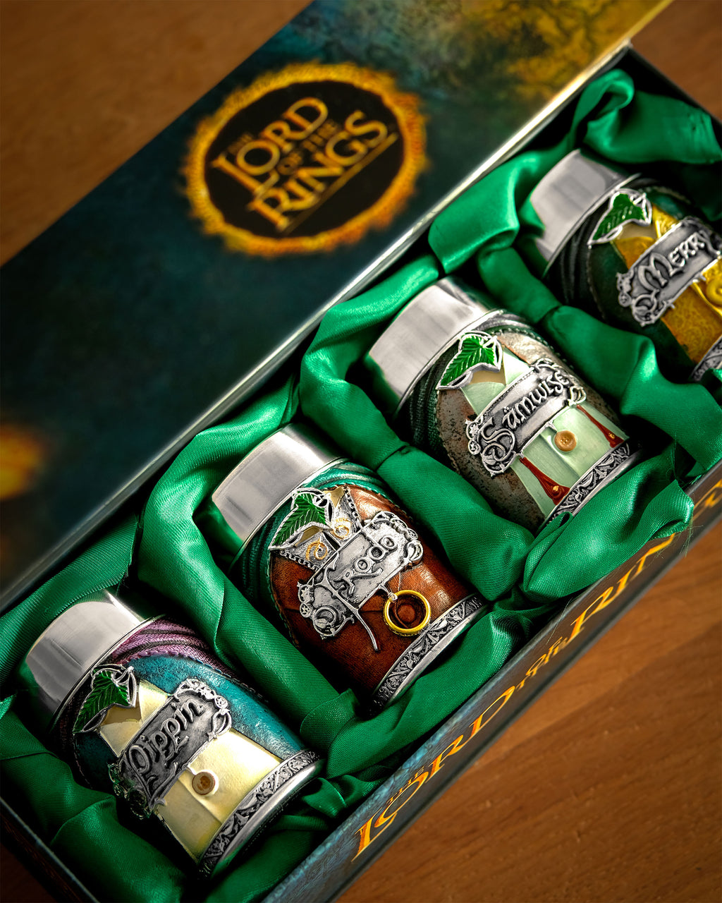 Image produit Le Seigneur des Anneaux - Ensemble de tasses Hobbits 4 pièces