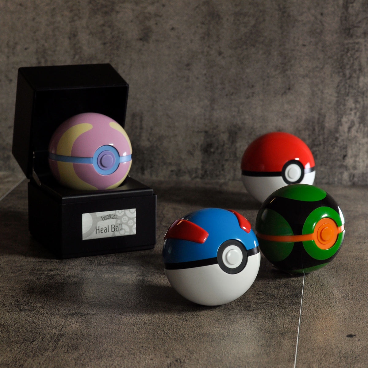 Image produit Pokemon - Réplique de Sombre Ball avec lumière