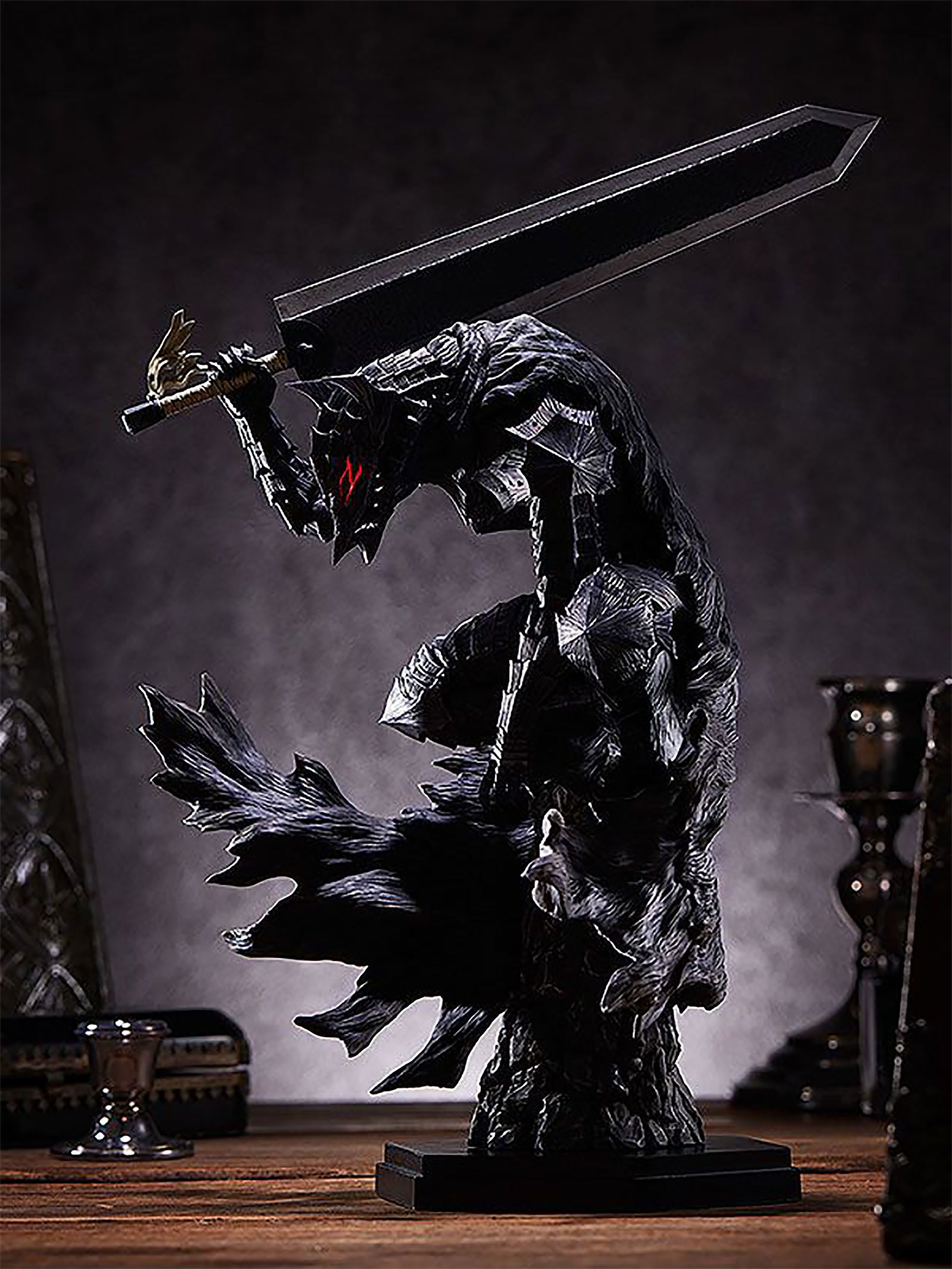 Image produit Berserk - Statue Armure Berserker de Guts