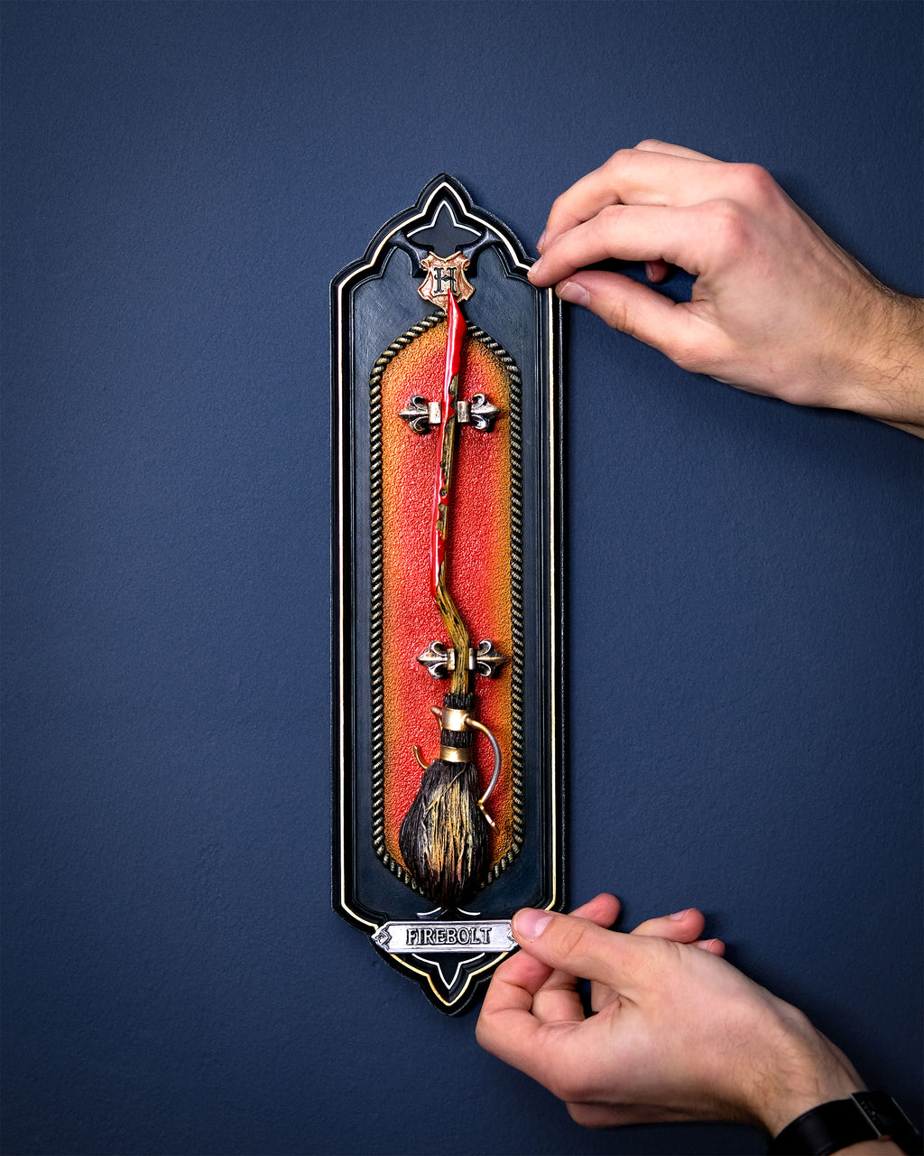 Image produit Harry Potter - Réplique miniature de Firebolt 35 cm