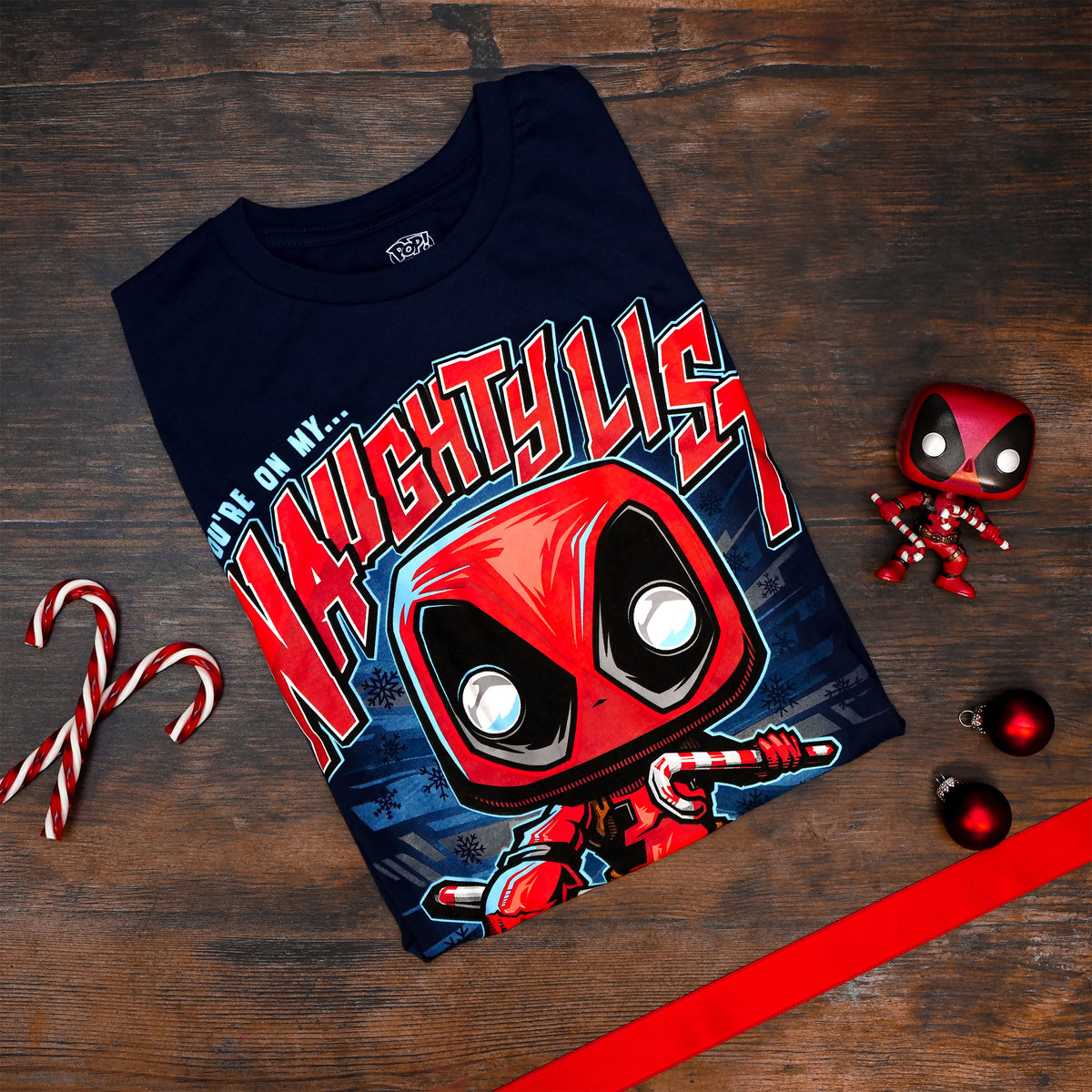 Image produit T-shirt de Noël Deadpool avec figurine Funko Pop