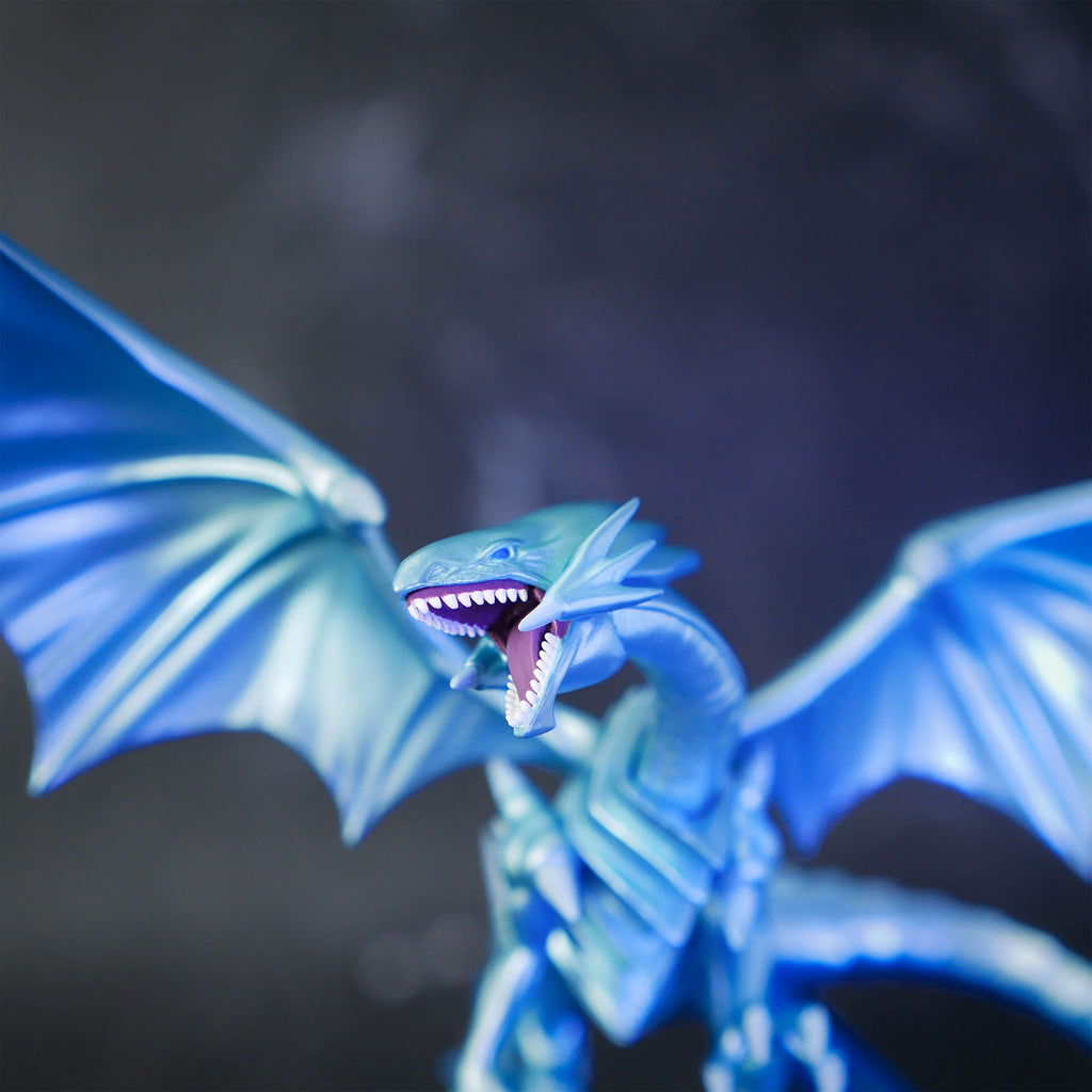 Immagine del prodotto Yu-Gi-Oh! - Statua Duel Monsters del Drago Bianco Occhi Blu