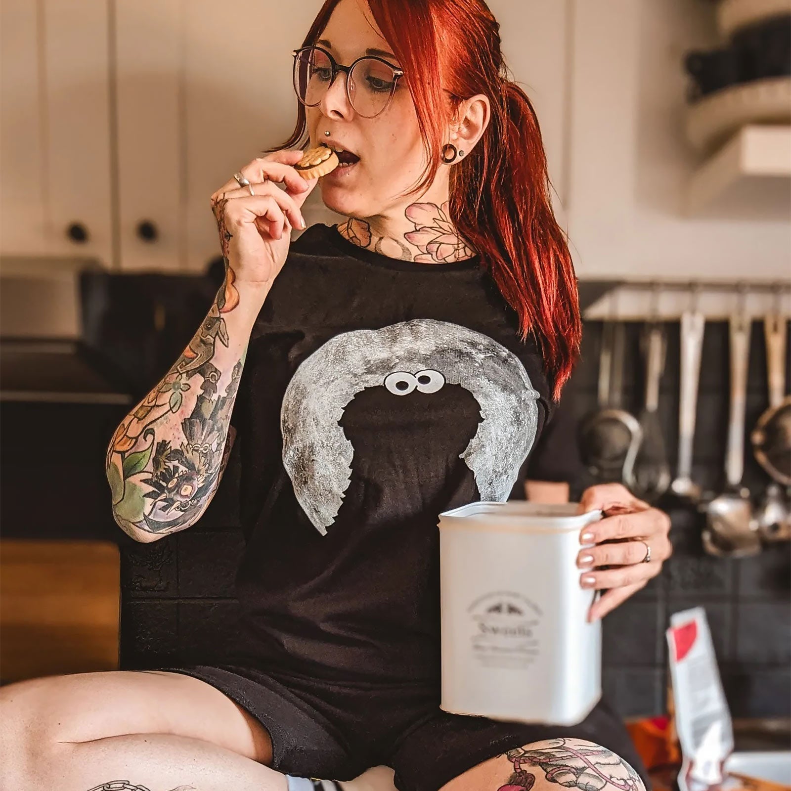 Produktbild Sesamstraße - Cookie Monster Moonnight T-Shirt schwarz