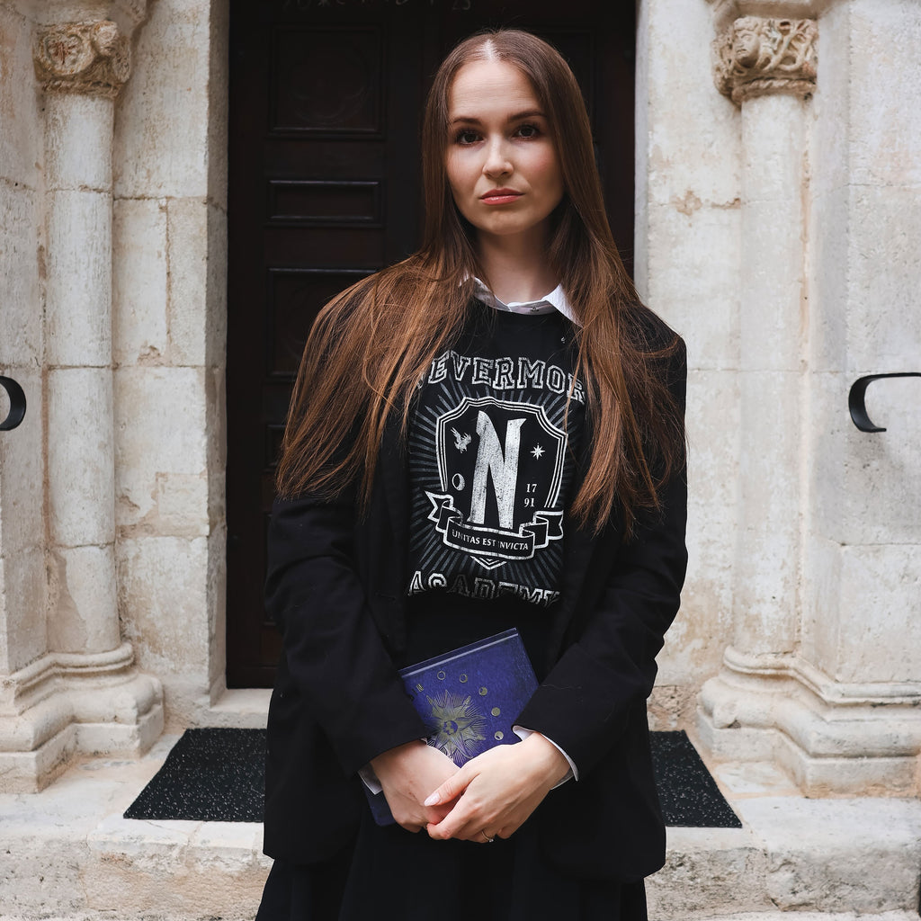 Immagine del prodotto Wednesday - T-shirt nera Nevermore Academy