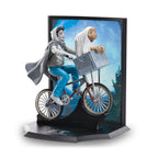 Immagine del prodotto E.T. - Elliott con bicicletta ad Halloween Diorama Figura