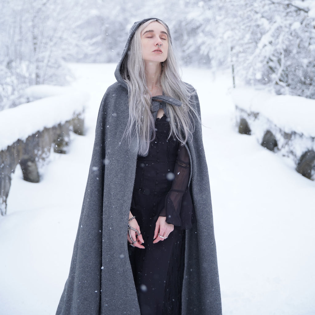 Produktbild Mittelalter Umhang Elinor grau